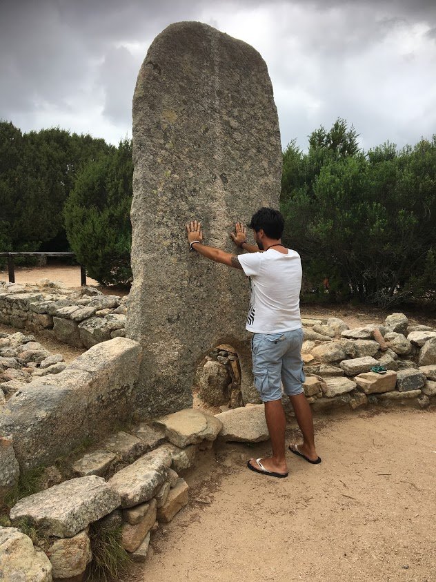 Meditazione tombe dei Giganti Sardegna